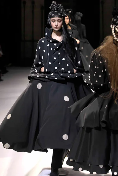 Look 19